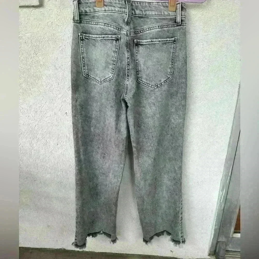 SO distressed black wash jeans. Size 3/26 high rise straight - Picture 3 of 3